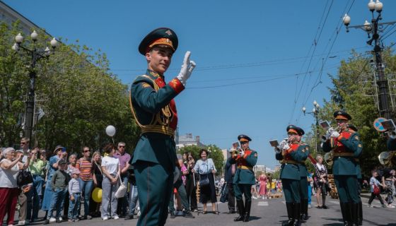 XIII Фестиваль «Амурские волны». Дефиле военных оркестров