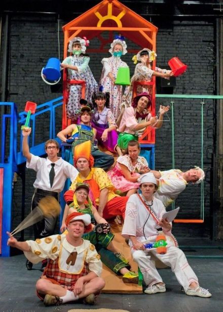 Спектакль «Незнайка-2010»