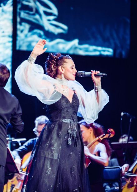 Концерт «Пока часы двенадцать бьют»