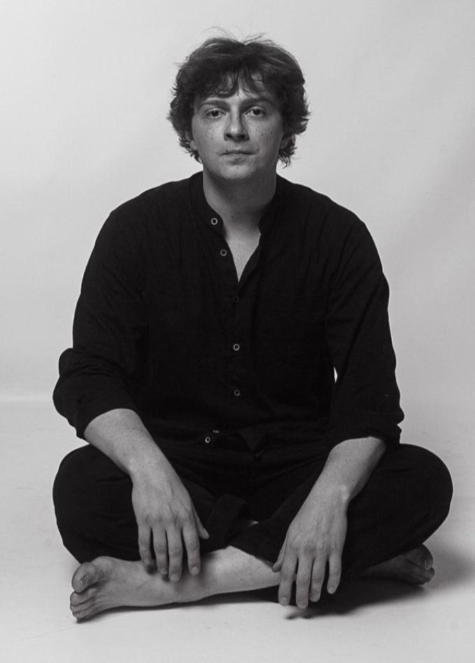 Бонд с кнопкой