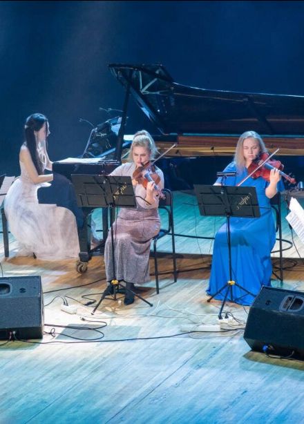 Ансамбль «Глория». Звезда по имени Цой