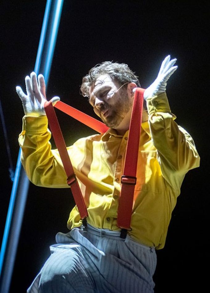 Спектакль «Час тишины»