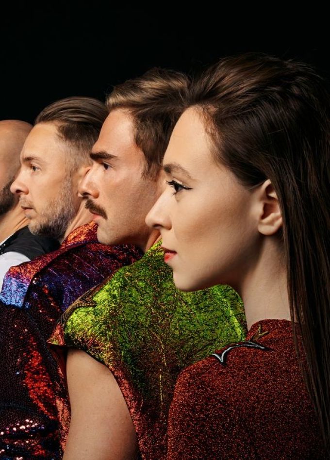 One Vision. Queen лучшие хиты c оркестром